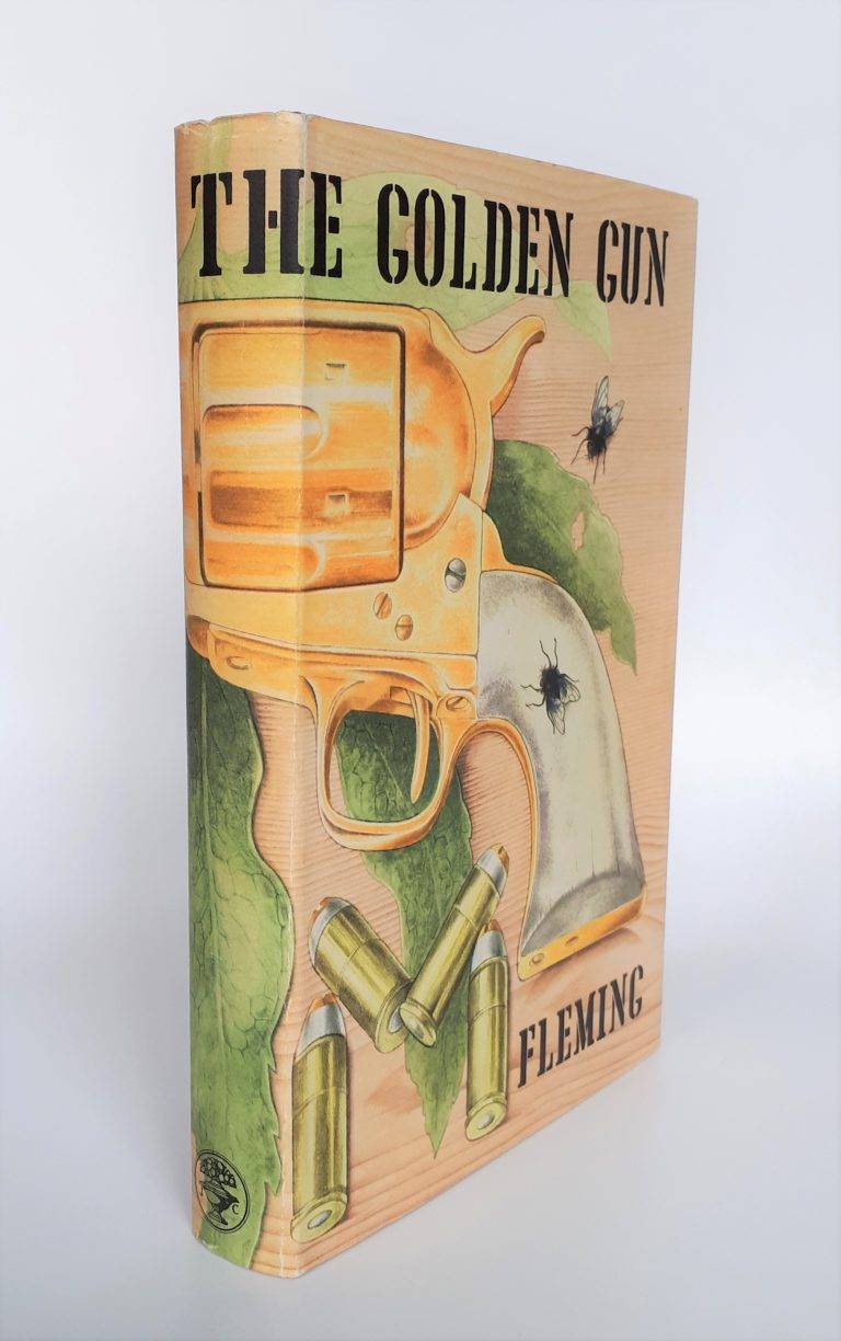 IAN FLEMING - The Man with the Golden Gun